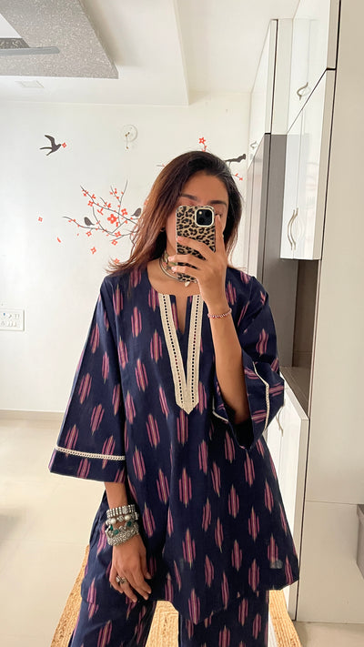 Vidhya  ikkat coords